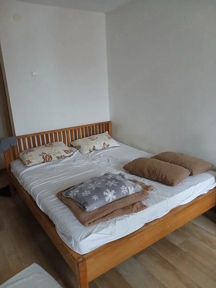 Apartament cu 4 camere decomandat în Trivale
