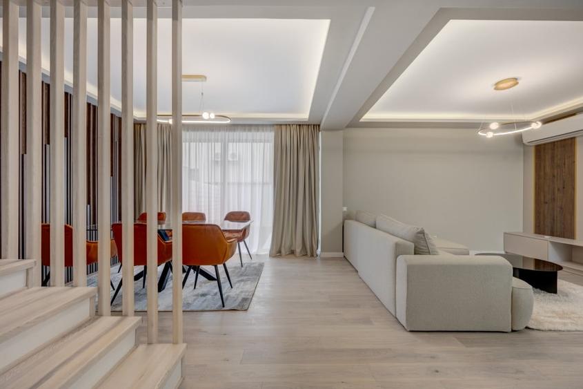 Duplex cu 5 camere cu Teren 300 Mp în Mogoșoaia