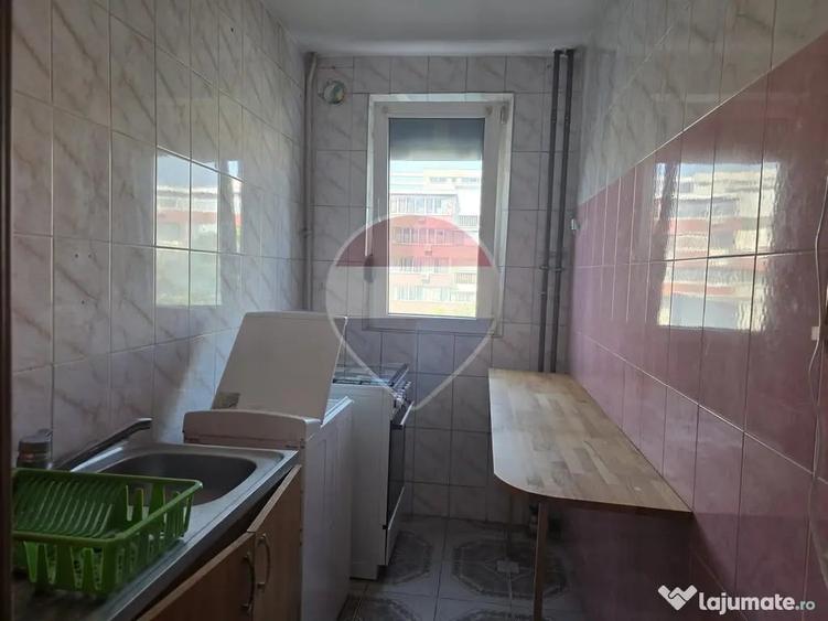 Apartament cu 2 camere semidecomandat în Progresul