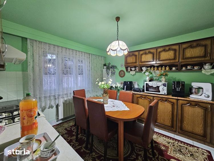 Casă cu 6 camere cu Teren 316 Mp în Titu Maiorescu