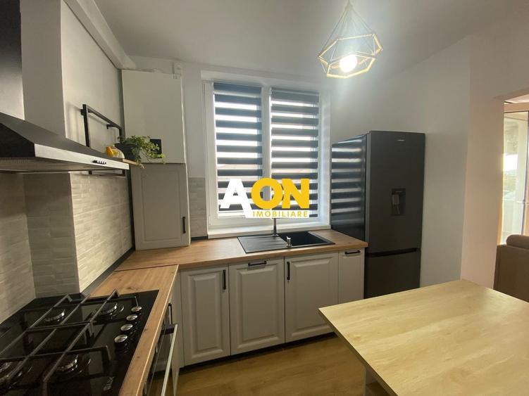 Apartament cu 2 camere semidecomandat, mobilat în Cetate