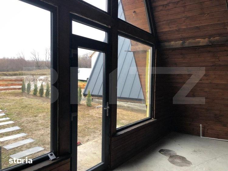 Casă cu 4 camere cu Teren 400 Mp în Tohănița