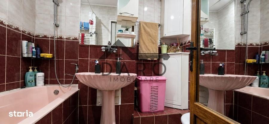 Apartament cu 3 camere decomandat în Tudor
