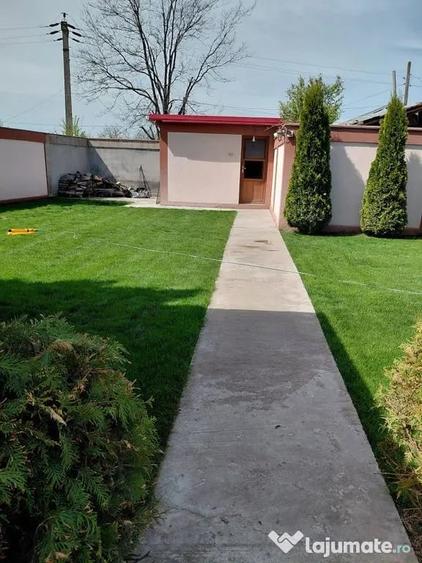 Casă cu 4 camere cu Teren 800 Mp în Șendreni