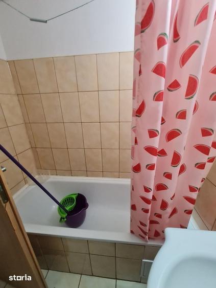 Apartament cu 2 camere în Podu Roș