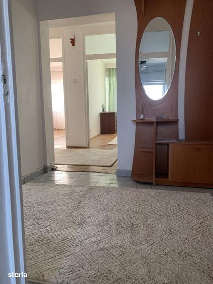 Apartament cu 3 camere în Albești