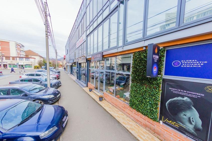 Spațiu comercial, de 160 mp, în Progresul