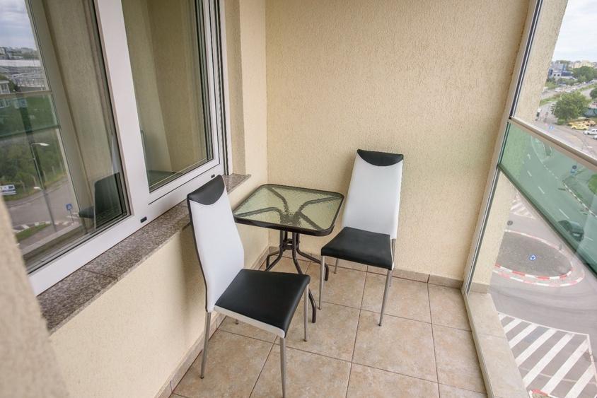 Apartament cu 2 camere decomandat în Faleza Nord