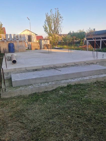 Casă cu 3 camere în Călinești