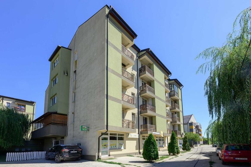 Apartament cu 3 camere decomandat în Valea Lupului