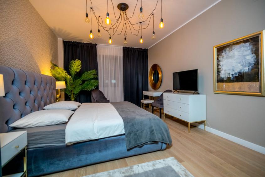 Apartament cu 4 camere semidecomandat în Herăstrău