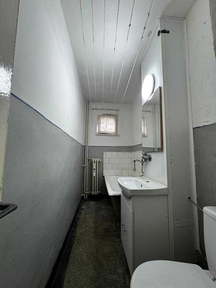 Apartament cu 3 camere semidecomandat în George Enescu