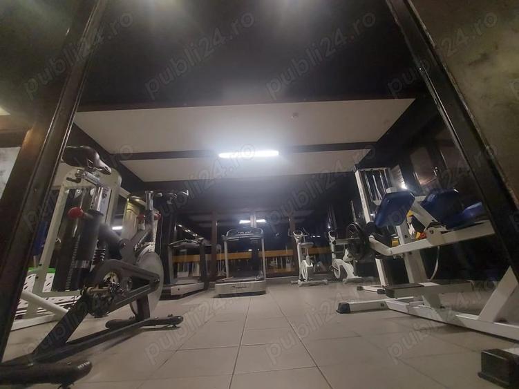 Spațiu comercial, de 220 mp, în Central