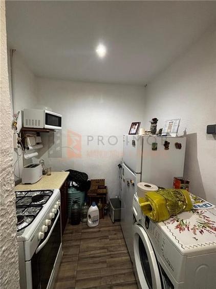 Garsonieră decomandată în Micro 14