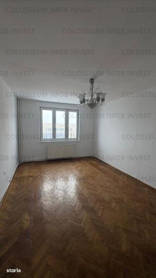 Apartament cu 3 camere decomandat în Calea București