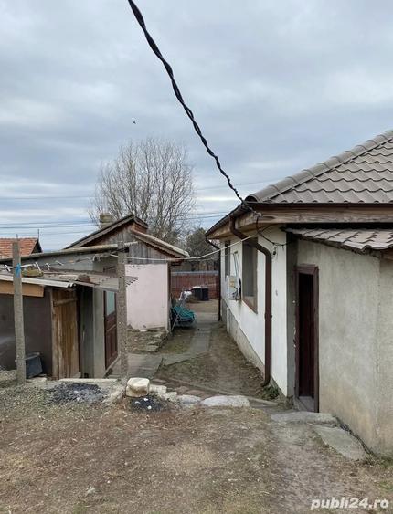 Casă individuală cu 4 camere cu Teren 725 Mp în Pietroasele