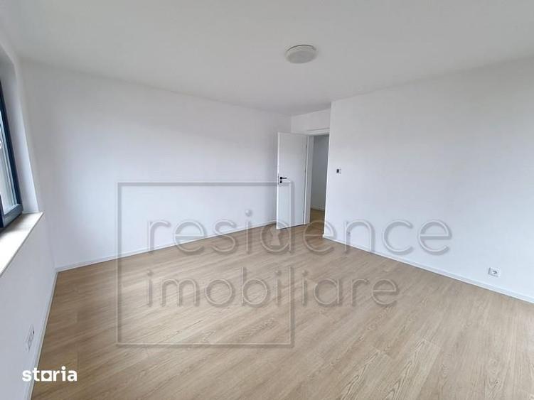 Casă cu 6 camere cu Teren 300 Mp în Gheorgheni