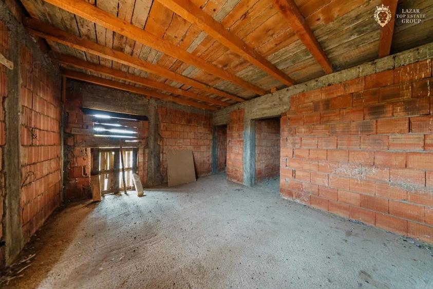 Casă cu 3 camere cu Teren 500 Mp în Vinga