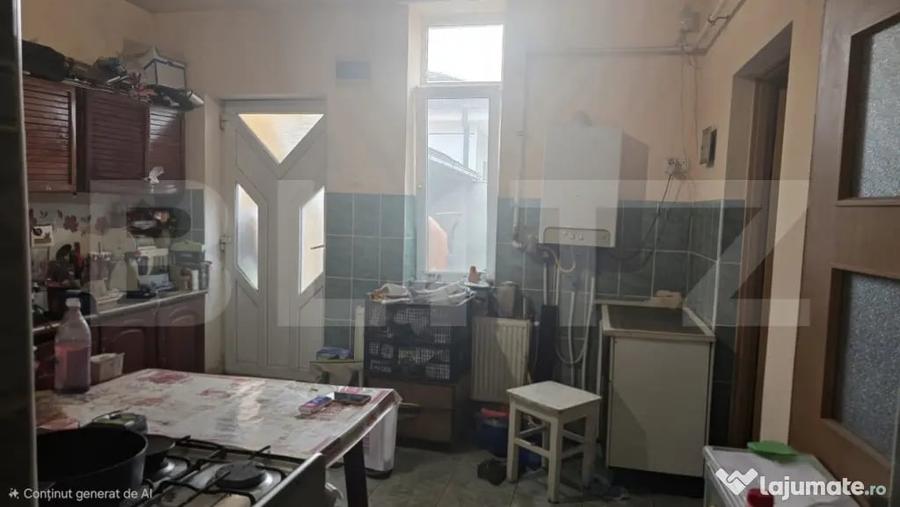 Casă cu 3 camere cu Teren 200 Mp în 14 Mai