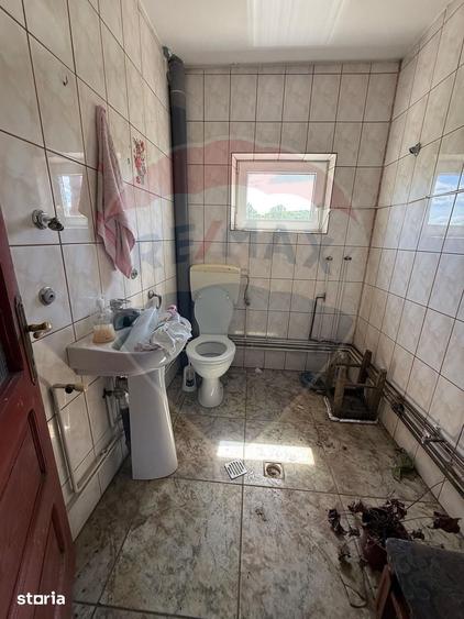 Casă cu 7 camere cu Teren 8286 Mp în Copalnic