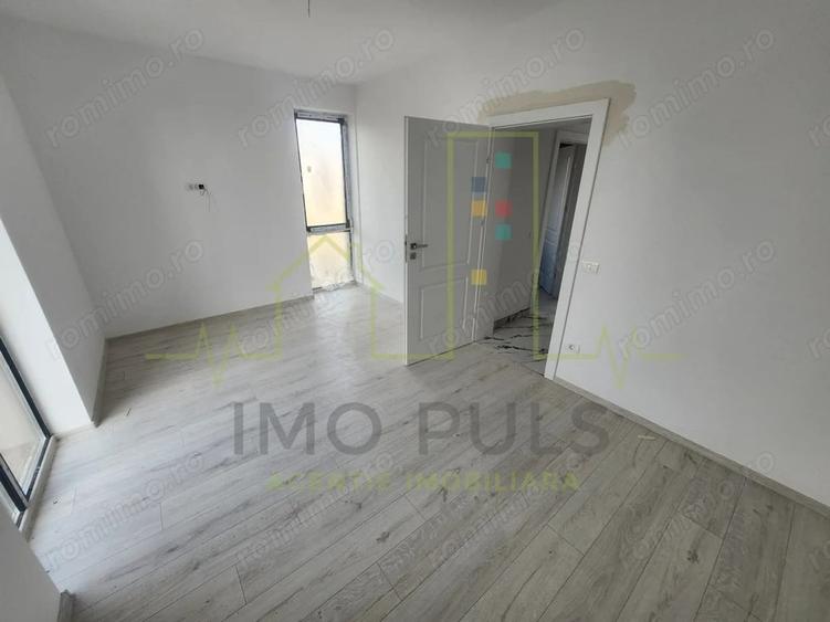 Apartament cu 2 camere decomandat în Girocului