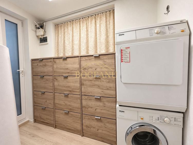 Casă individuală cu 6 camere cu Canalizare în Girocului