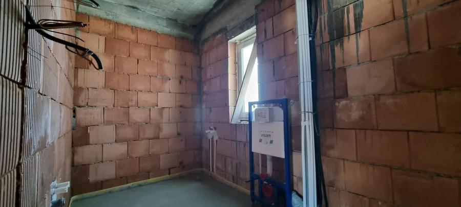 Casă individuală cu 4 camere cu Canalizare în Nord