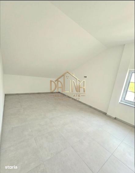 Casă cu 4 camere în Dumbrăveni