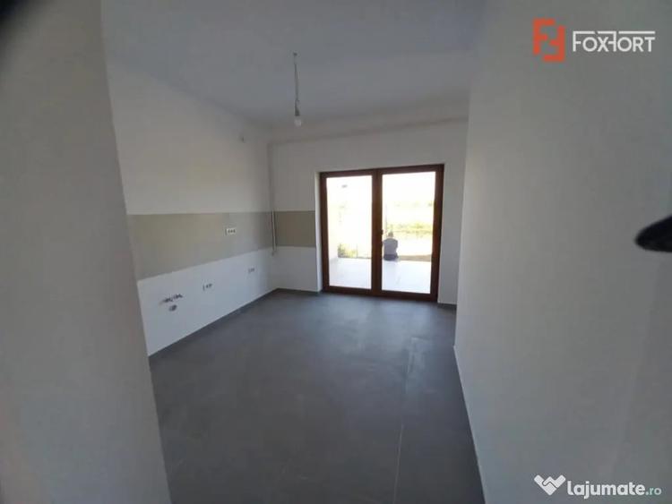 Casă cu 4 camere cu Teren 259 Mp în Plopi
