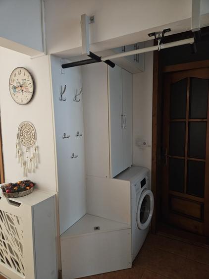 Apartament cu 3 camere decomandat în Ștefan cel Mare