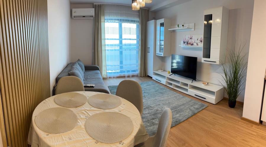 Apartament cu 2 camere decomandat în Vest