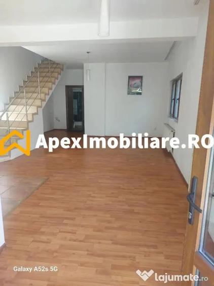Casă cu 5 camere cu Teren 300 Mp în Bucureștii Noi