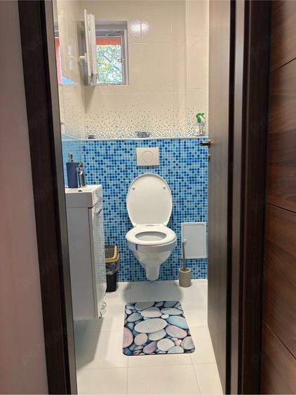 Apartament cu 3 camere decomandat în Sânmartin