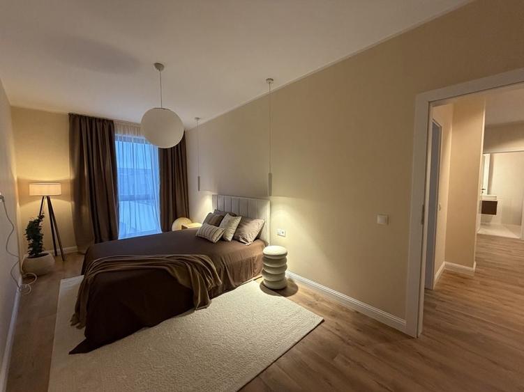 Apartament cu 3 camere decomandat în Aeroport