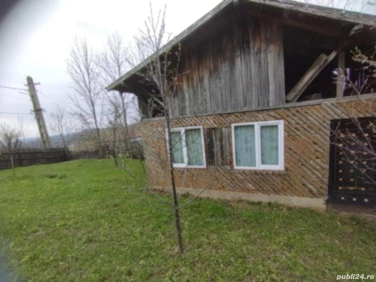 Teren de 40 mp, în Șotrile