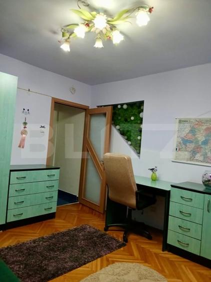 Apartament cu 3 camere decomandat, mobilat în Tudor