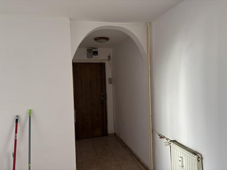 Apartament cu 2 camere decomandat în Gorjului