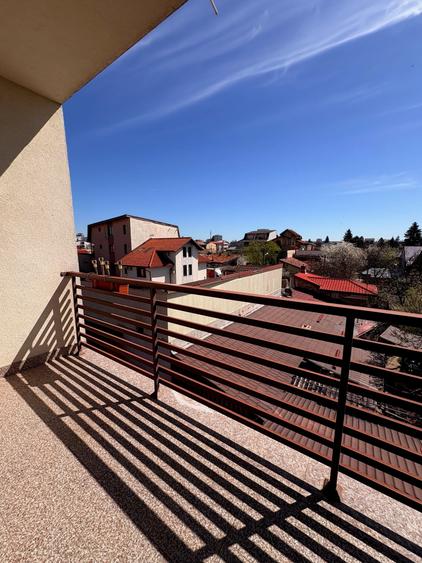 Apartament cu 3 camere decomandat, mobilat în Bucureștii Noi