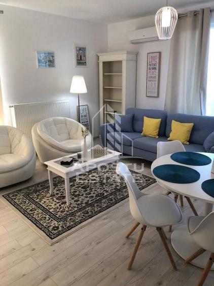 Apartament cu 2 camere semidecomandat, mobilat în Torontalului