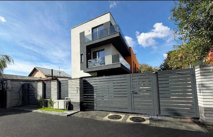 Duplex cu 4 camere cu Canalizare în Străulești