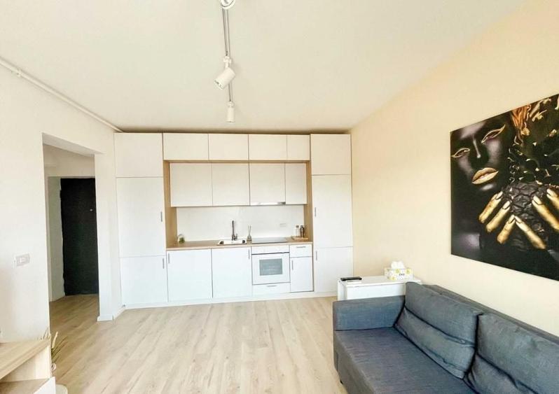 Apartament cu 2 camere, mobilat în Regie