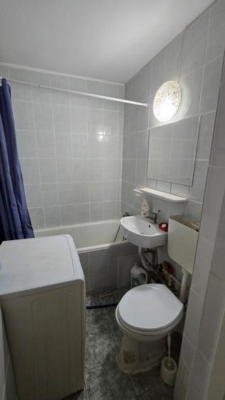 Apartament cu 2 camere decomandat în Drumul Taberei