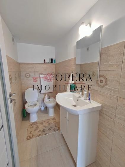 Casă individuală cu 5 camere cu Canalizare în Moara de Vânt
