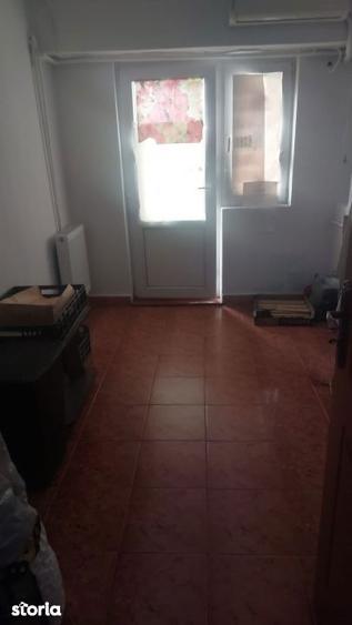 Icil-spatiu comercial 4 camere - 7
