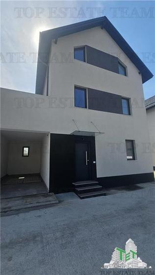Casă individuală cu 5 camere cu Garaj în Prelungirea Ghencea