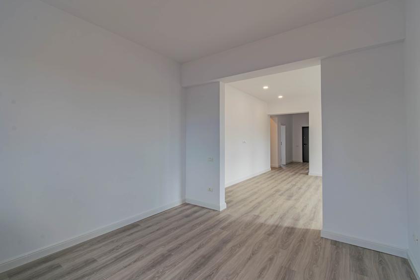 Casă cu 4 camere cu Teren 440 Mp în Balotești