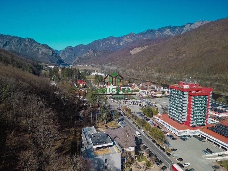 Teren Construcții intravilan de 3172 mp, în Căciulata