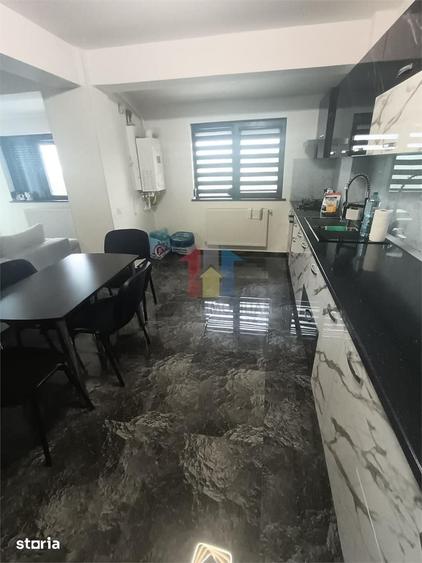 Apartament cu 3 camere în Traian