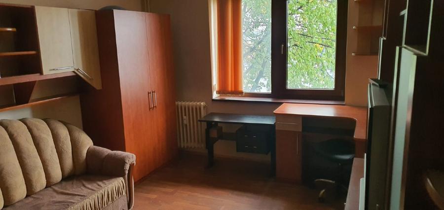 Garsonieră decomandată în Central
