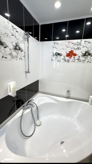Apartament cu 2 camere decomandat în Tei